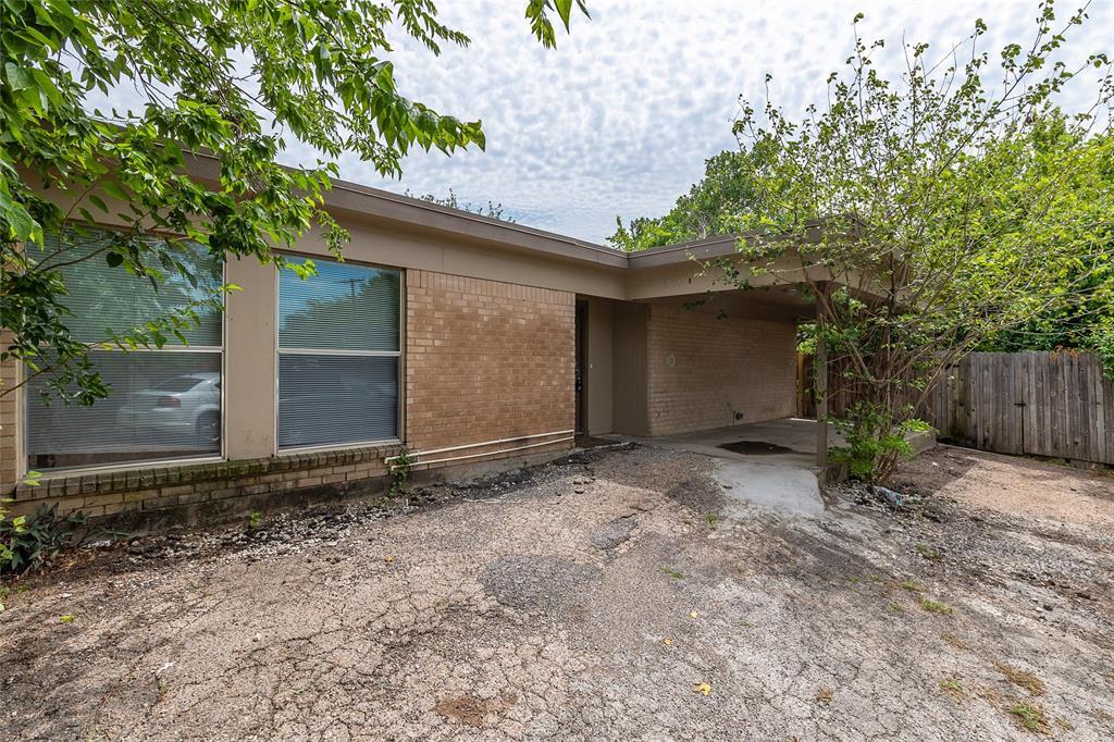 Primary Photo - 6762 Trail Lake Dr