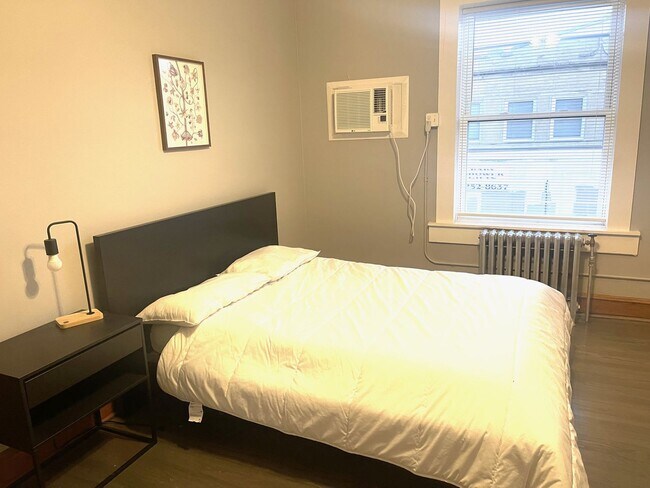 Building Photo - 2996 N Ridgeway