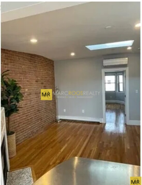 Foto del edificio - 806 Tremont St