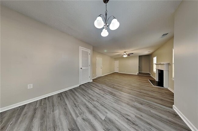 Foto del edificio - 3210 Mineral Ridge Ct