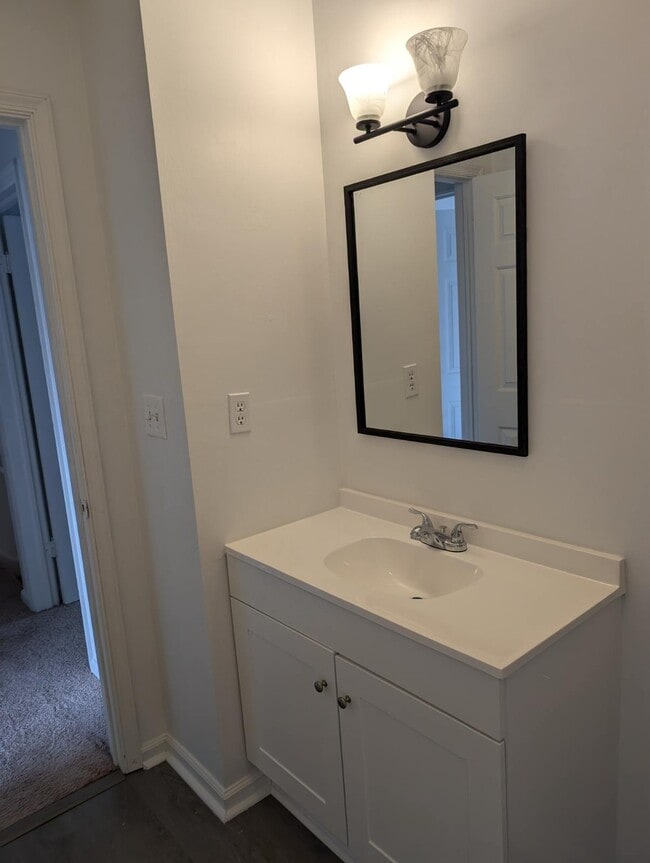 Building Photo - 1232 Cedar Mill Sq