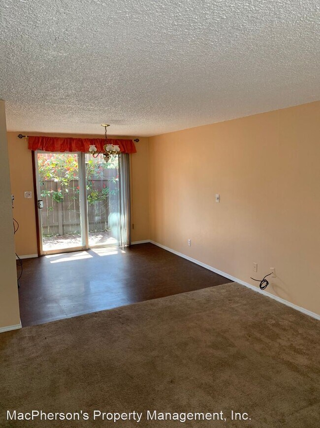 Building Photo - 3 br, 1.5 bath House - 18509 1st Ave NE