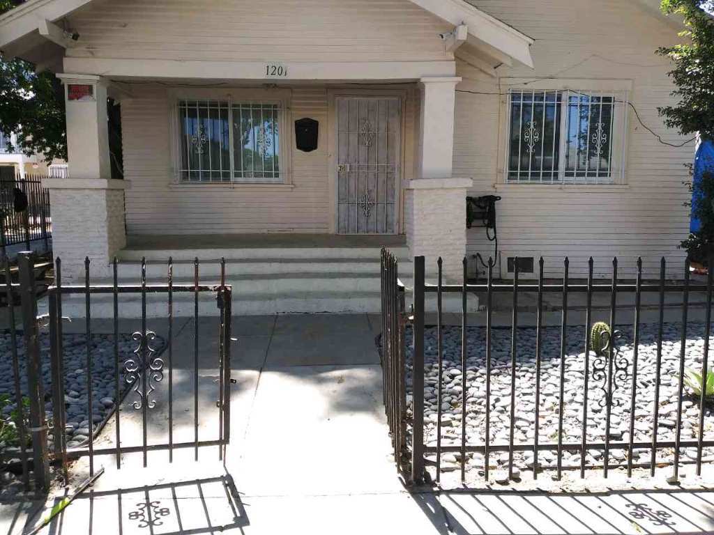Primary Photo - 1201 Olive Ave