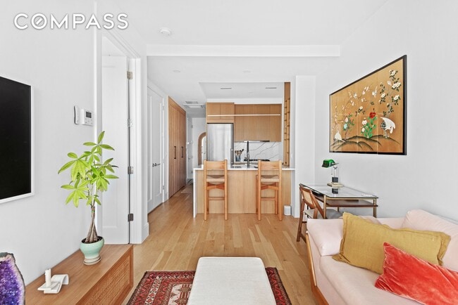 Foto del edificio - 183 McGuinness Blvd