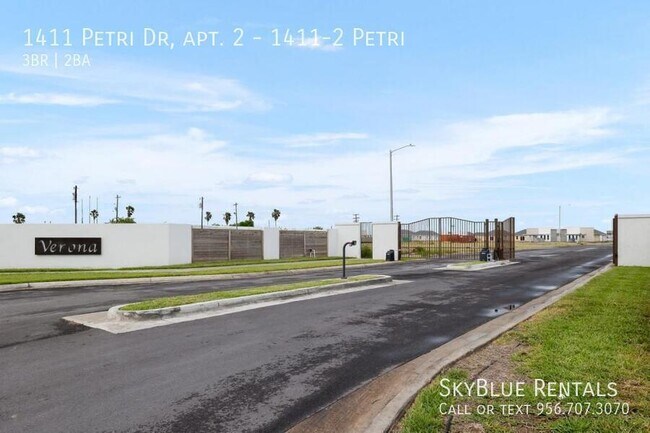 Building Photo - 1411 Petri Dr