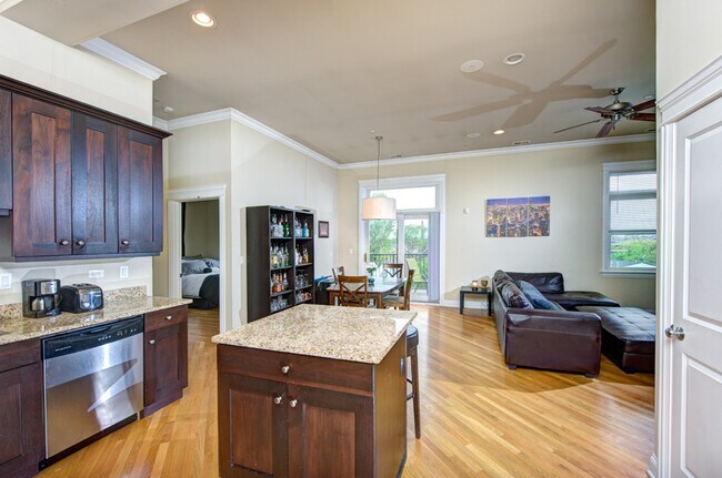 Foto del edificio - 2730 N Ashland Ave