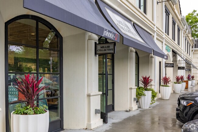 Upscale shopping opportunity are in great supply in the Tuxedo Park neighborhood.