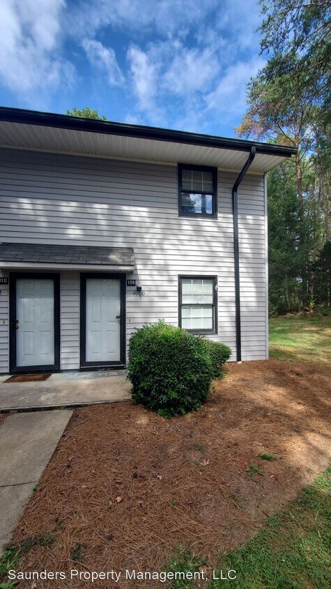 Foto principal - 2 br, 2 bath House - 4000 South Bend Dr #109