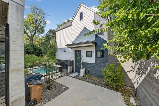 Building Photo - 2710 Wilson St