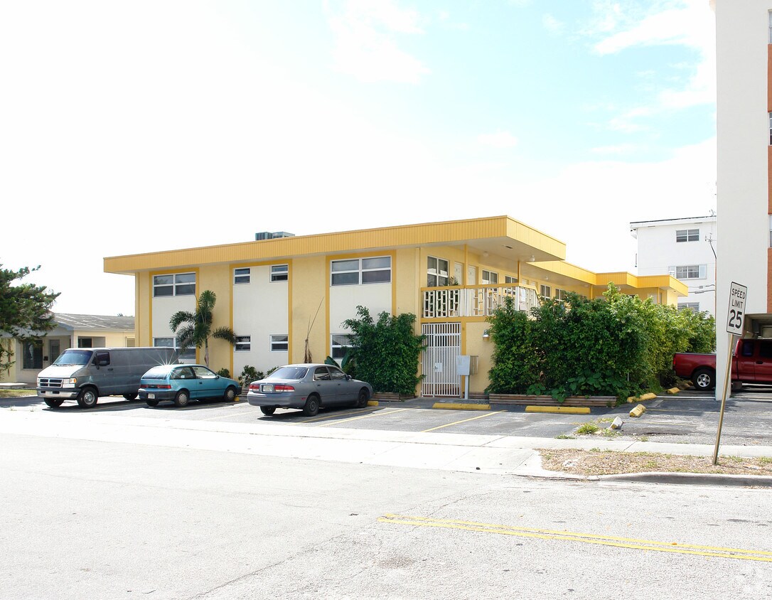 Foto principal - Hollywood Circle Multifamily