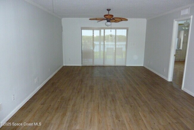 Foto del edificio - 3165 N Atlantic Ave