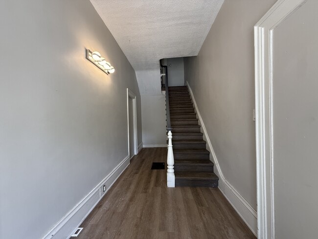 Building Photo - 332 Dalhousie St