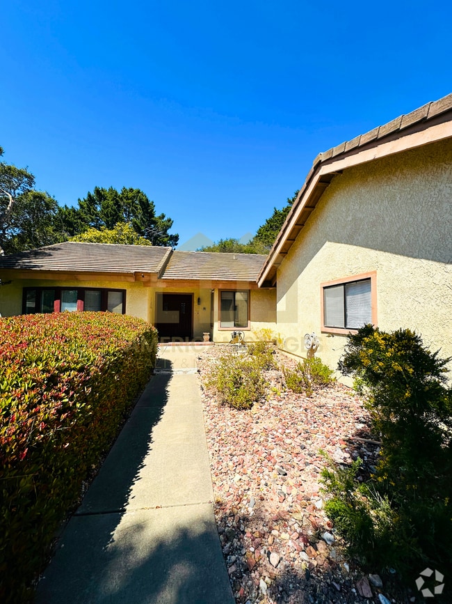 Building Photo - 1121 Pellham Dr