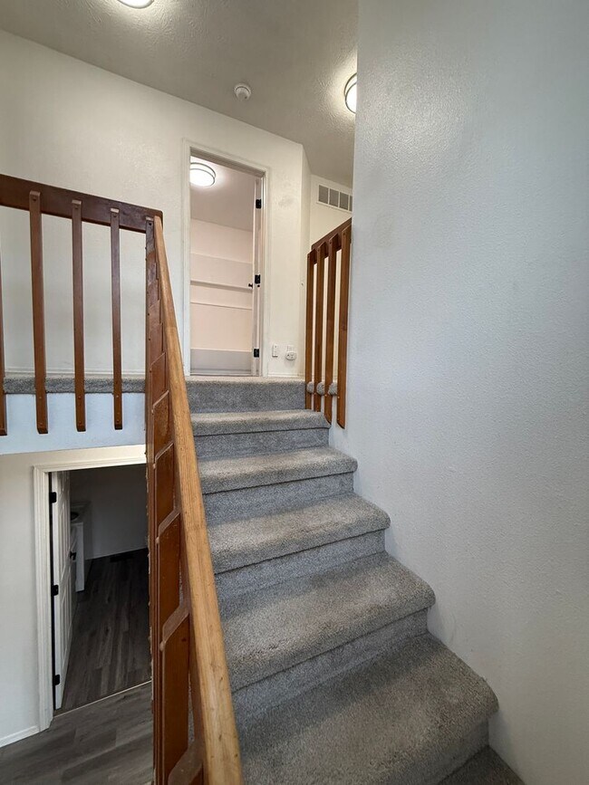 Foto del edificio - Pet-Friendly, Available Now!