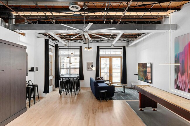 Building Photo - 2109 Larimer St