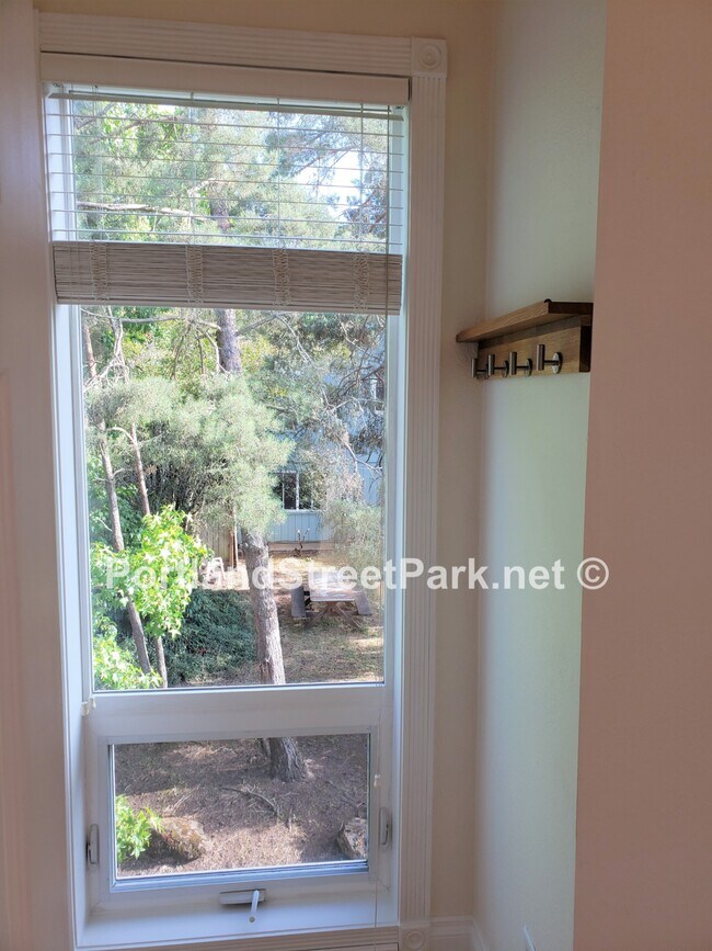 Foto del edificio - 2945 Portland St