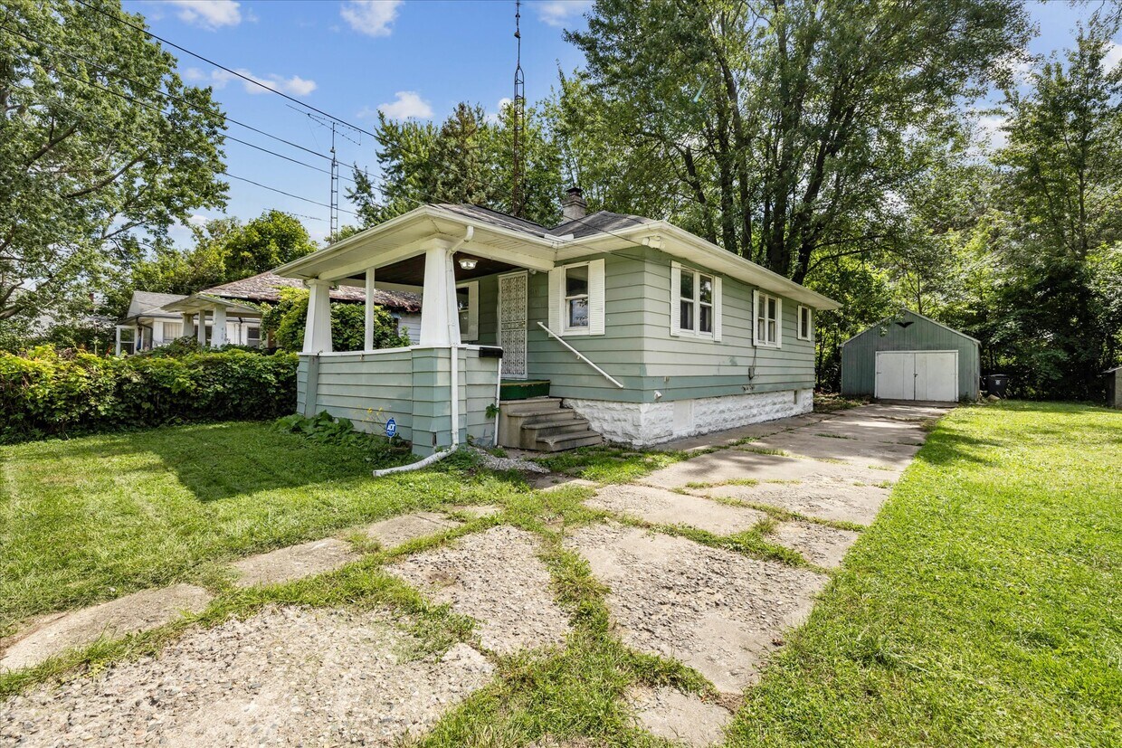 Foto principal - 819 Victoria Ave