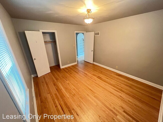 Foto del edificio - 3 br, 1 bath House - 3600 22nd Avenue