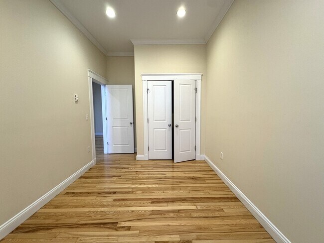 Foto del edificio - 3 Main St