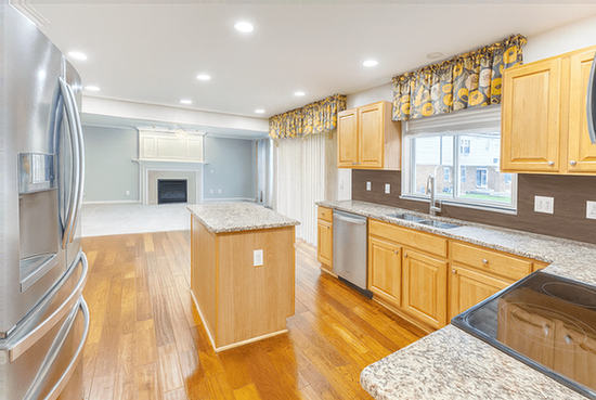 Building Photo - 3075 Greenwich Ct