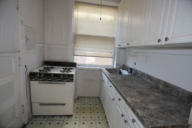 Foto del edificio - 1919 W Winnemac Ave