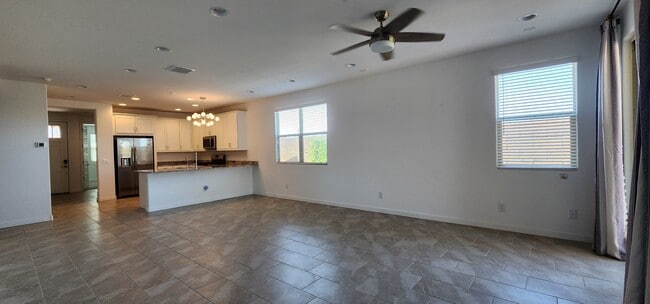 Spacious Family Room - 2192 W Sierra Sunset Trl