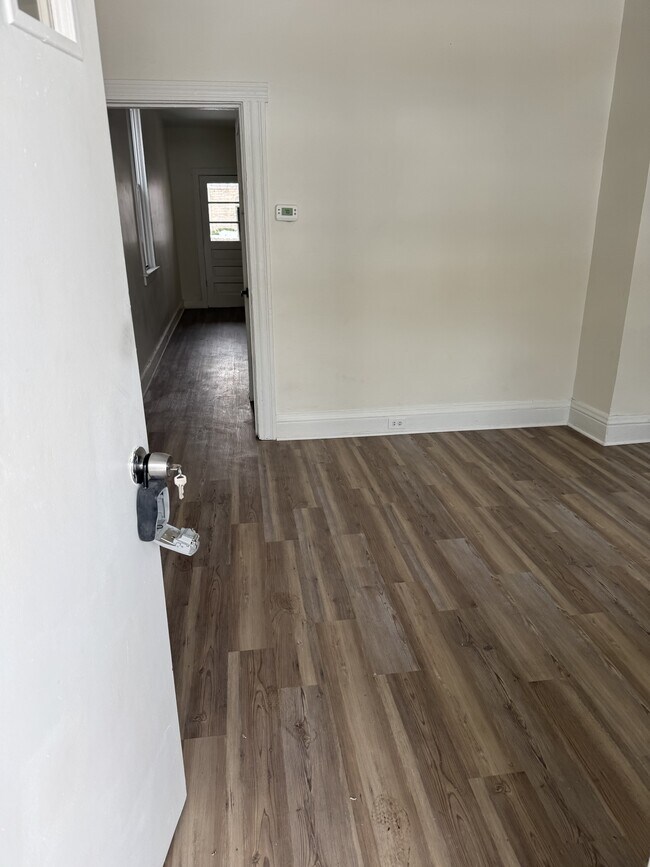 Foto del edificio - 532 Vermont Ave