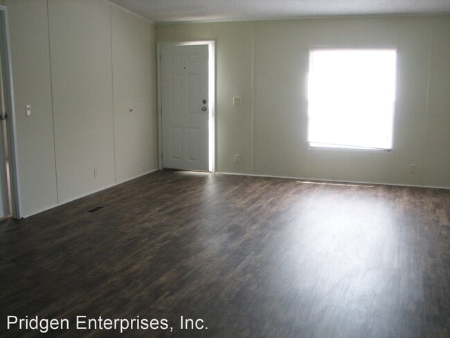 Building Photo - 3 br, 2 bath House - 330 Burkland Drive