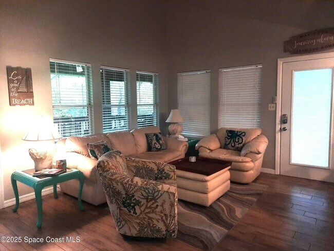 Foto del edificio - 6251 Treetop Dr