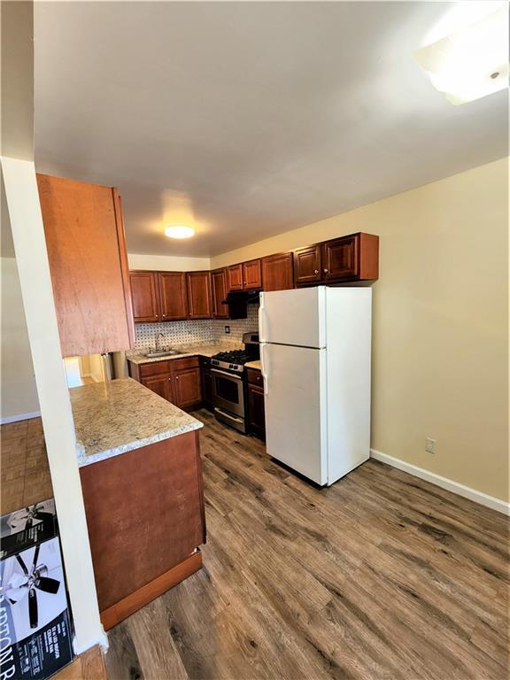 Foto del edificio - 668 E 85th St