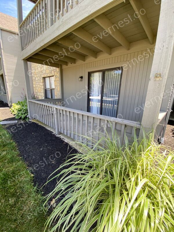 5300 Darlington Rd Unit Apt C, Columbus, OH 43220 Condo for Rent in