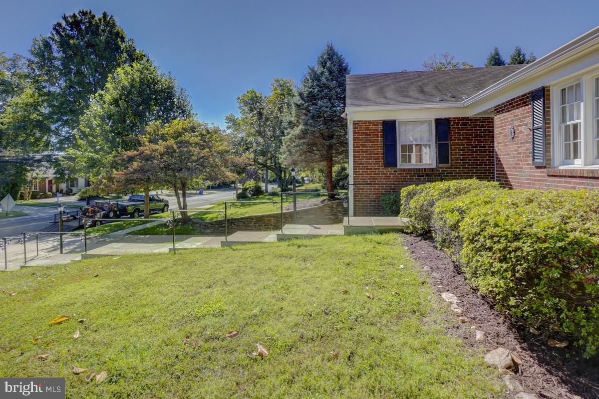 Primary Photo - 5012 Sangamore Rd