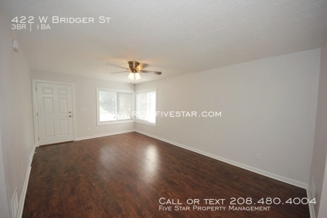 Building Photo - Cute Apartment Available in Downtown Pocat...