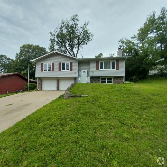 Building Photo - 208 Sandi Ct