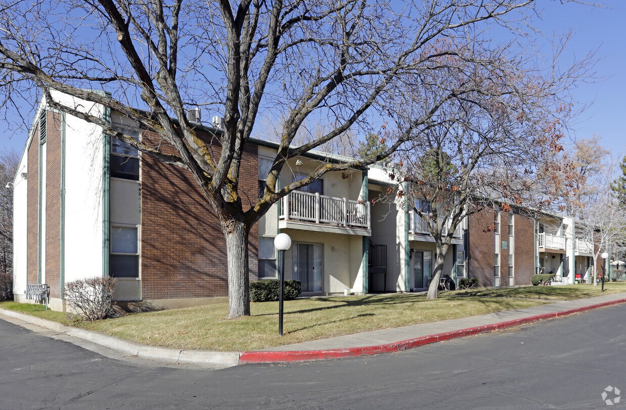 Primary Photo - Holly Haven I & II