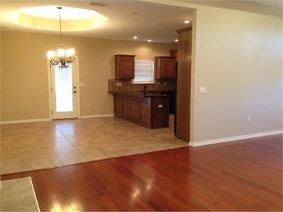 Building Photo - 2204 Jadyn Ln