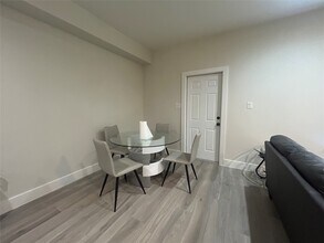 Building Photo - 5712 Harbrook Dr