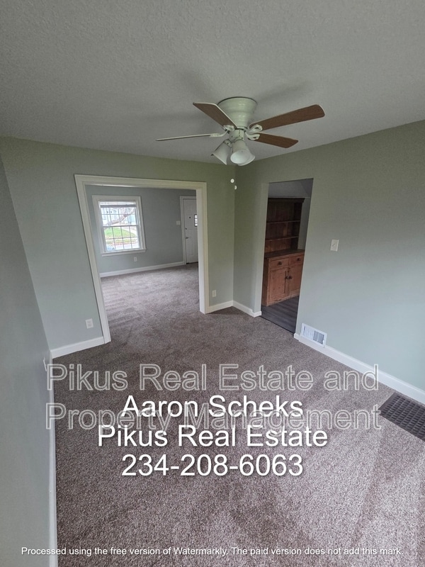 Building Photo - 1806 Flint Ave