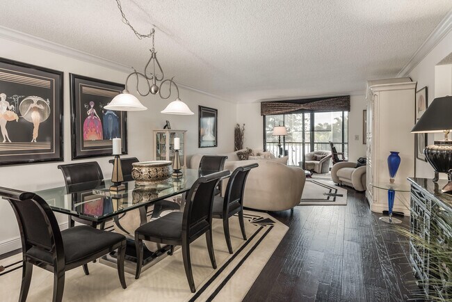 Foto del edificio - 7240 Huntington Ln