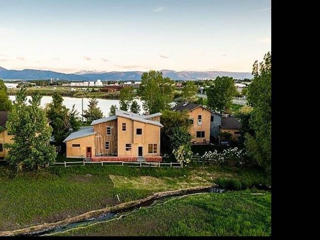 Foto del edificio - Rare beauty and the essence of Bozeman