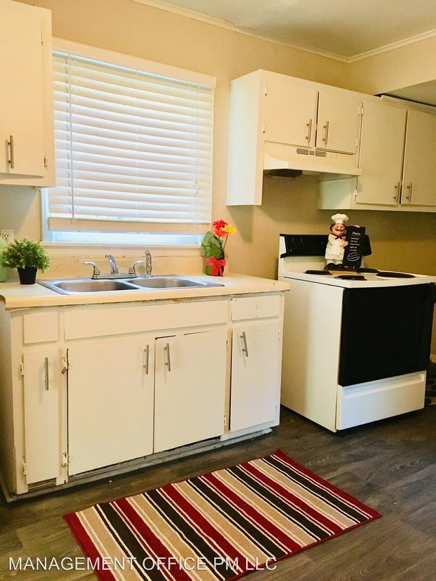 Foto principal - 3 br, 1 bath House - 600 Betty St