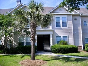 Building Photo - 211 Legends Club Dr
