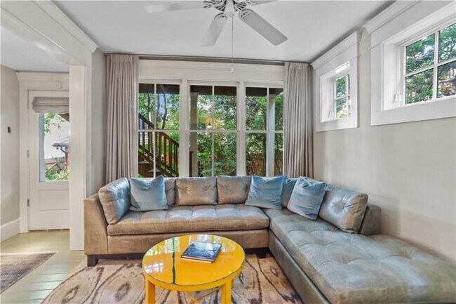 Foto del edificio - 310 9th St NE