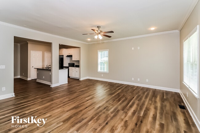 Building Photo - 2447 Claude St NW