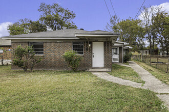 Building Photo - 1624 19th St Ensley