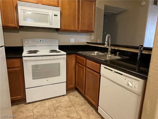 Foto del edificio - 9325 W Desert Inn Rd