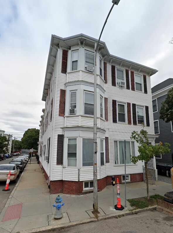 Building Photo - 290 Prospect St
