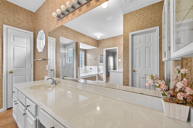 Foto del edificio - 11931 McKinney Falls Ln