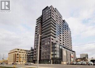 Building Photo - 1-711 Victoria St S