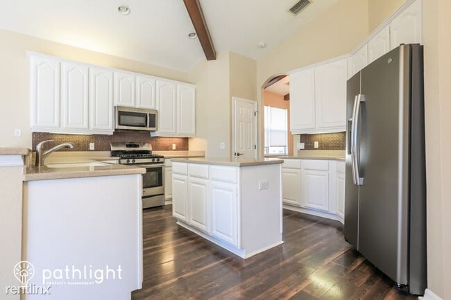 Building Photo - 4 br, 2.5 bath House - 310 Salvia Ct UNIT